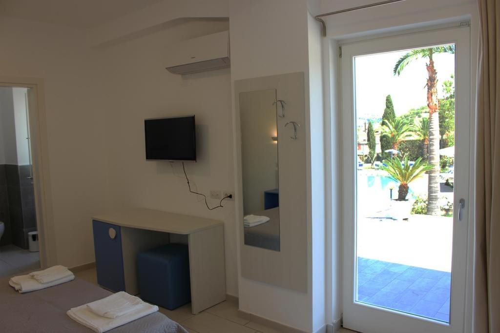 Hotel La Tombola Agropoli Bagian luar foto