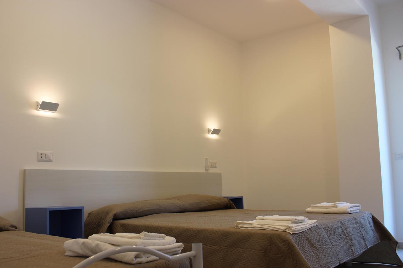 Hotel La Tombola Agropoli Bagian luar foto